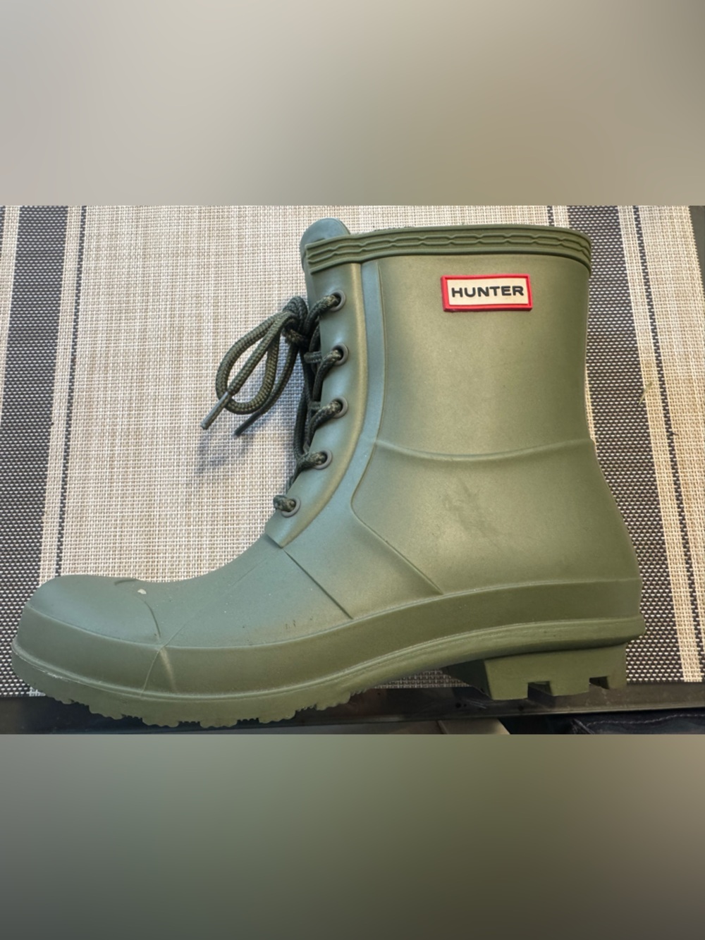 Hunter women’s Olive Green Lace-Up Rubber Rain Boot
